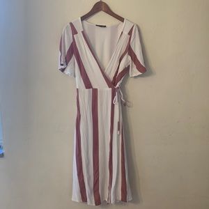 Lulu’s wrap dress size Large